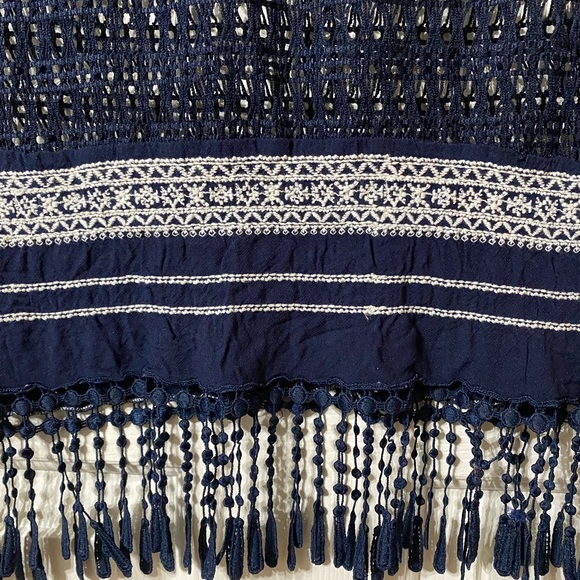 Small Navy Blue Maurices Top - Crocheted Net Look with Fringe - Picture 6 of 8